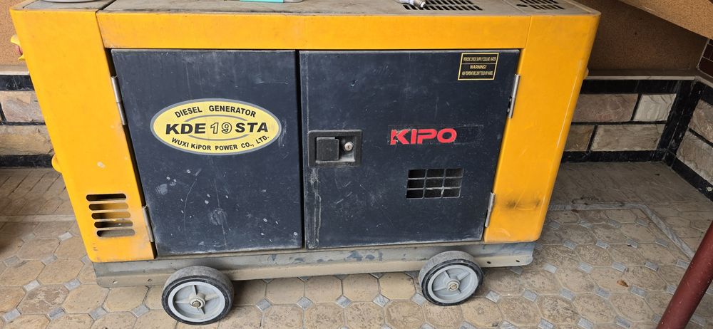 Generator rabochi salarkali ishlidi