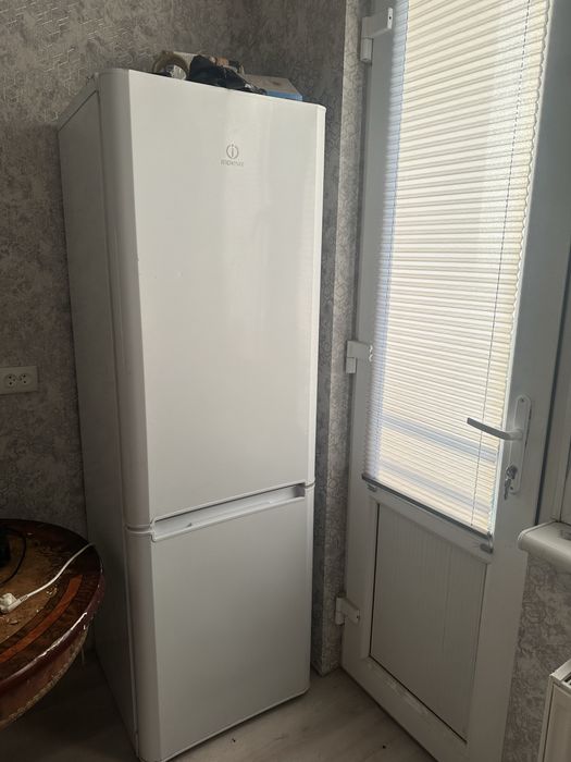 Холодильник idesid