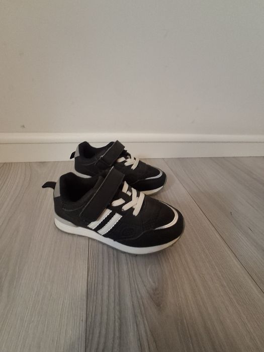 Adidasi copii stare foarte buna