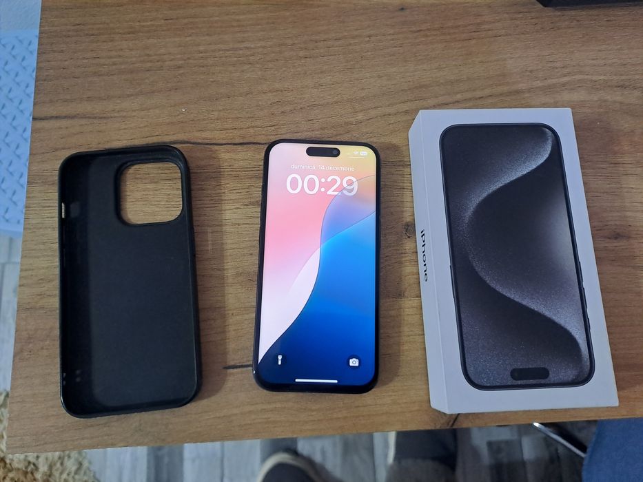 Iphone 15 pro la cutie 128 GB/ schimb cu 16 pro sau Samsung s25 ultra