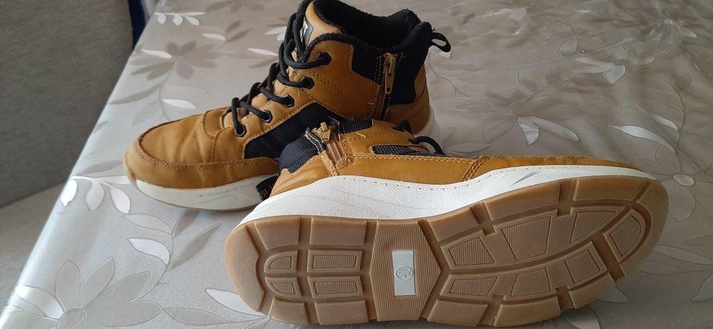 Детски боти за момче