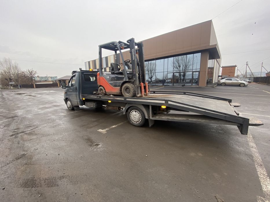 Эвакуатор в акколе