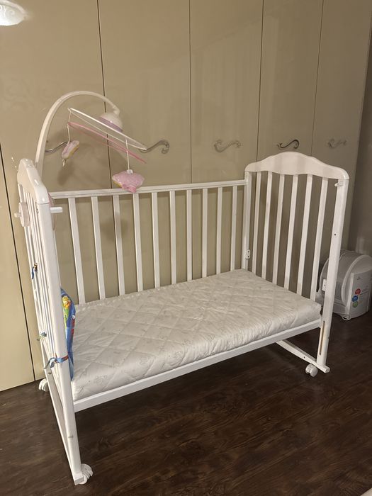 Продам новую кроватку