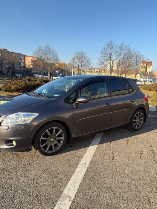 Toyota Auris 2011