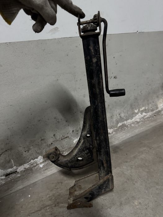 Домкрат оригинал БМВ Е34