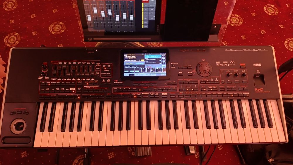 Продавам Korg PA 4X PRO                   Корг ПА 4х