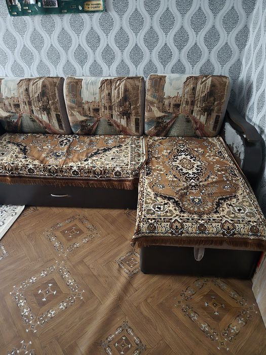 Отдам диван бесплатно