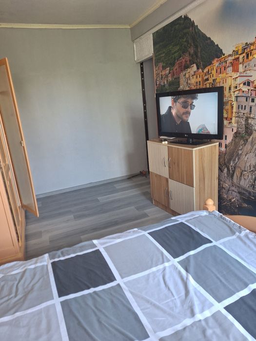 2 camere de inchiriat linga metrou eroi  revolutiei
