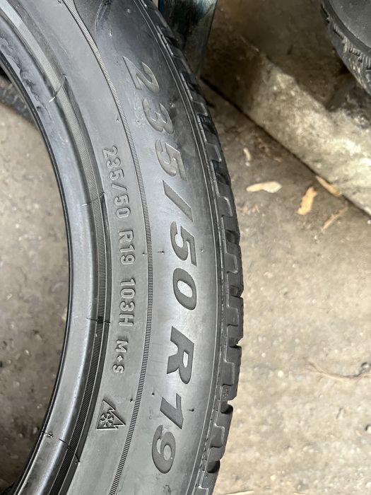2 Anvelope Iarna 235/50/19 Pirelli 2019