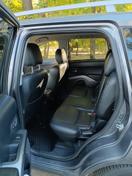 Mitsubishi outlander 2007