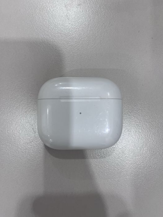 Продам айподс 3 оригинал