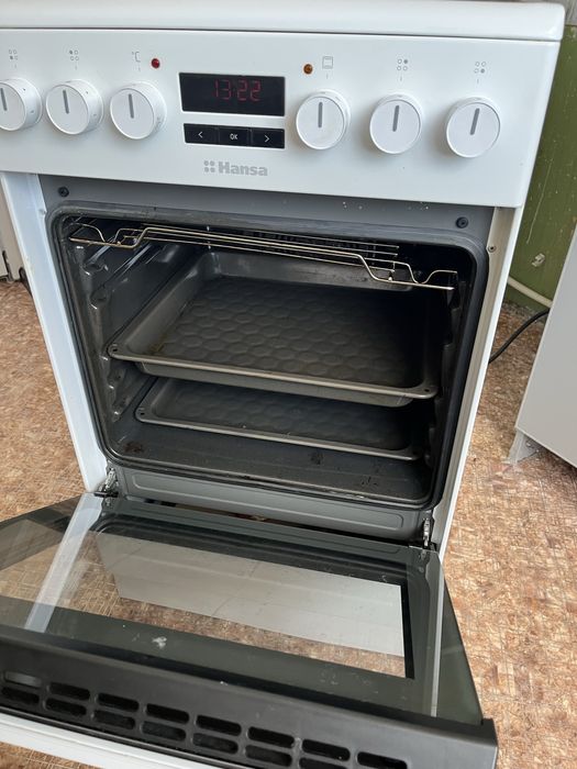 Продам электро плитку Ханса