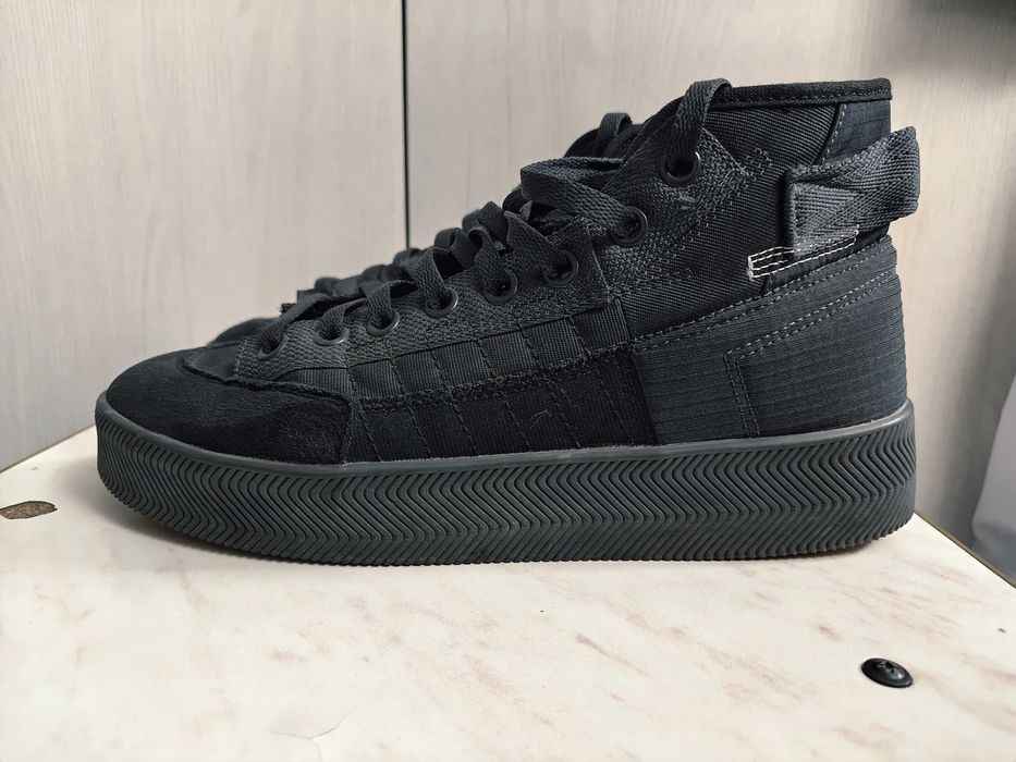 кроссовки Adidas Nizza Parley