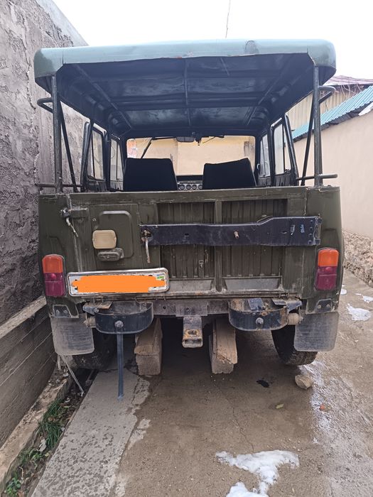 uaz 469 sotiladi