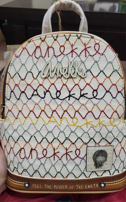 Прекрасна раничка на Anekke, Aneke, Анеке