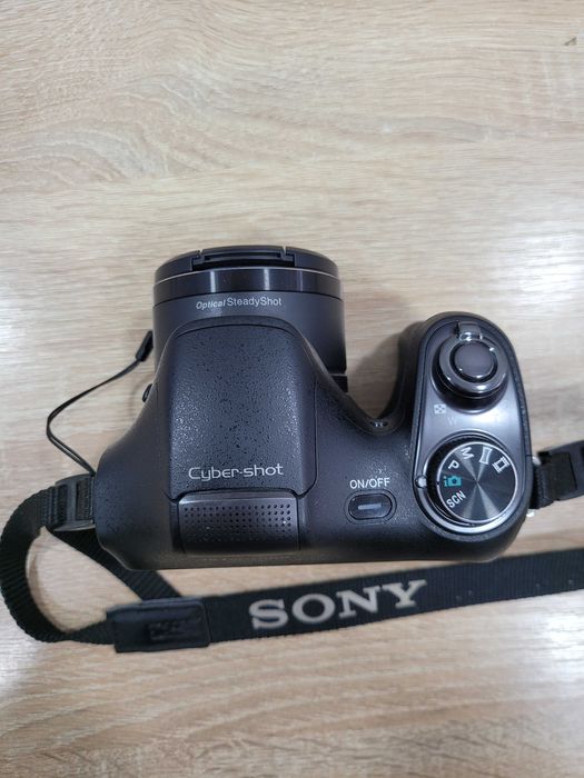 Фотоаппарат Sony Cyber-shot DSC-H100