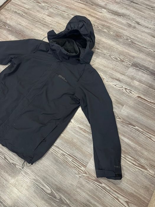 Яке Jack Wolfskin