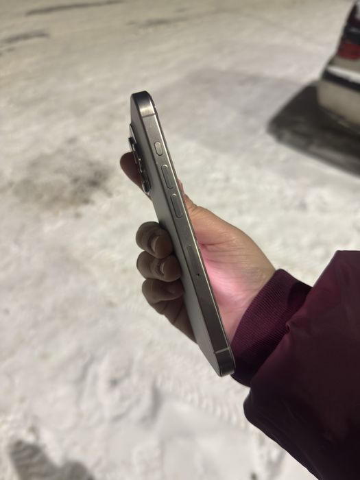 ПРОДАМ  IPhone 15 Pro