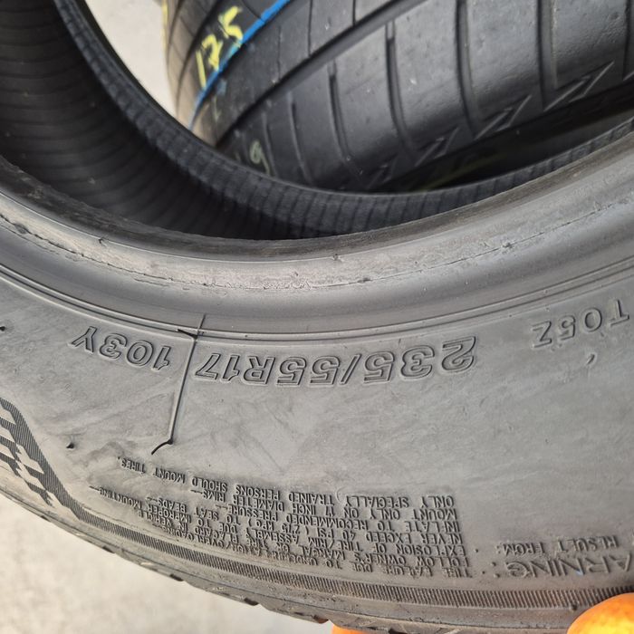 235 55 17 Bridgestone Turanza