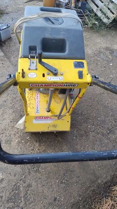 Masina taiat beton/asfalt Wacker Neuson BFS1345ABZ disc 450mm 2013