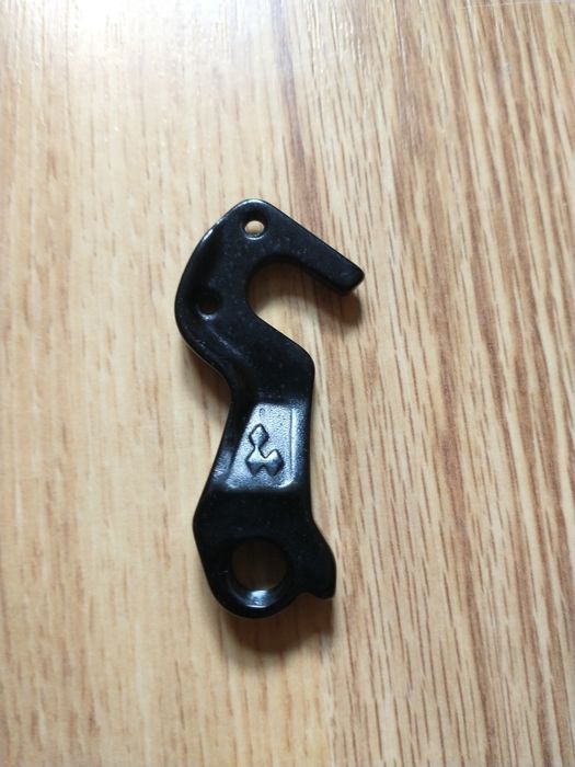 Ухо за  дерайльор  Cube Drop Out 149 Long  10149