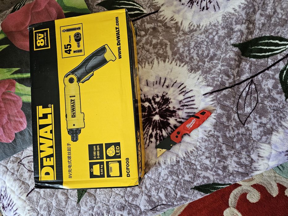 Отвертка, шуруповерт DeWALT