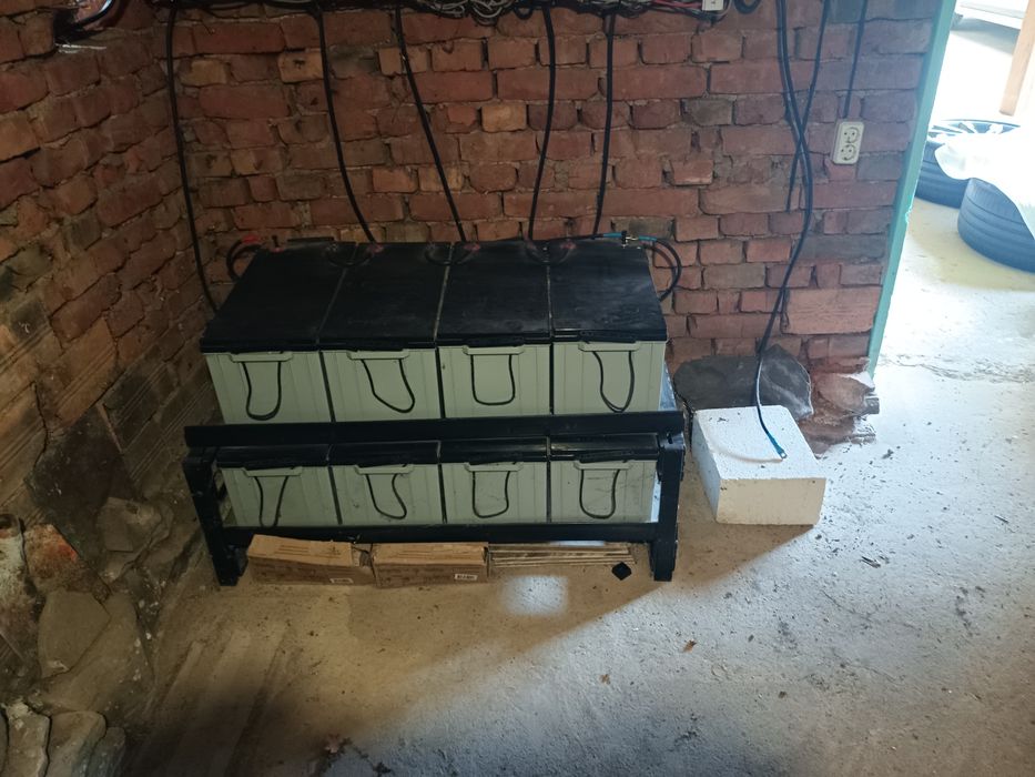 Батерии 8 бр×2.5кw