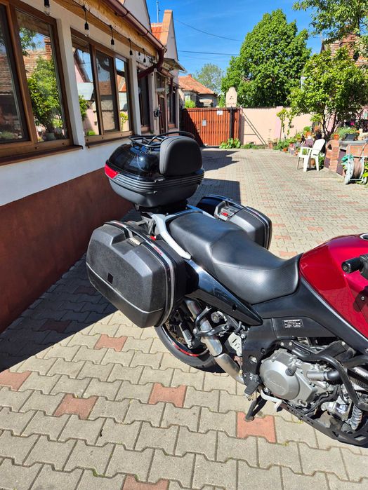 Suzuki V-strom dl 1000. AN:2007