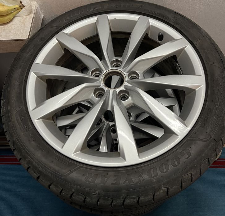 Jante 17 Dijon cauciucuri goodyear ca si noi Volksvwagen Audi Skoda