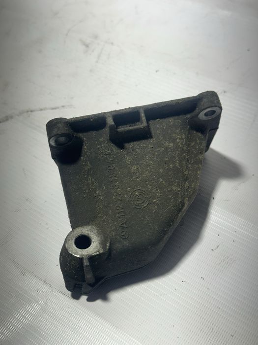 Кронштейн двигателя m112 w202 w210 Mercedes