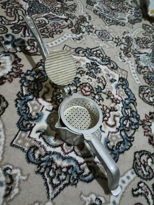 Limon va turli hildagi mevalar siqgich ручная соковыжималка