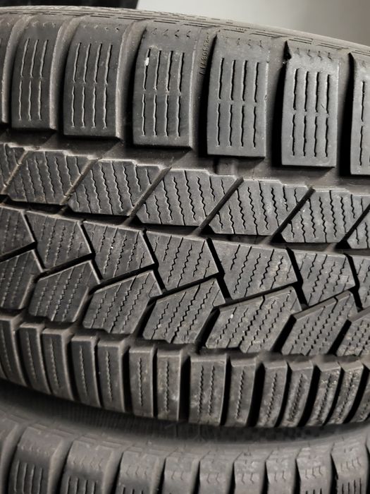 4 бр зимни 245/50/19 Continental RFT