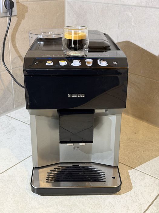 кафемашина кафеавтомат Siemens EQ.500 Classic  с гаранция