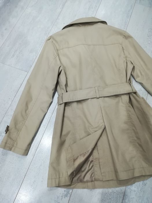 Тренчкот с двуредно закопчаване / размер:34/