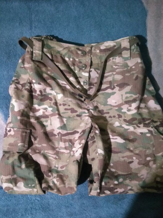 Продам комплект военной формы новое