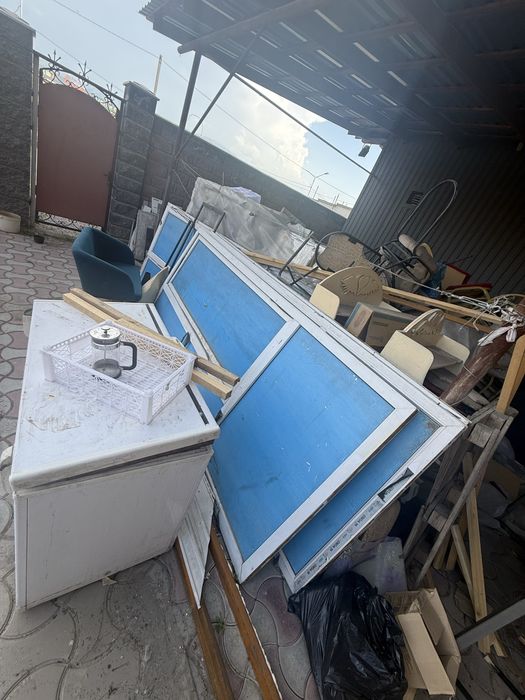 Продам строй материал много  есть