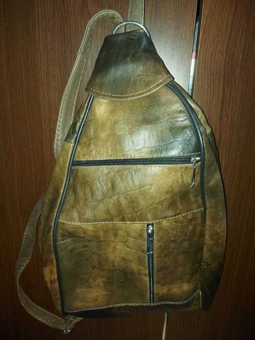 Дамска раница от естествена кожа