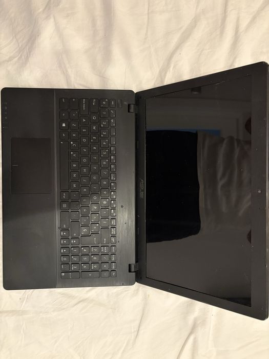 vand laptop fara stocare