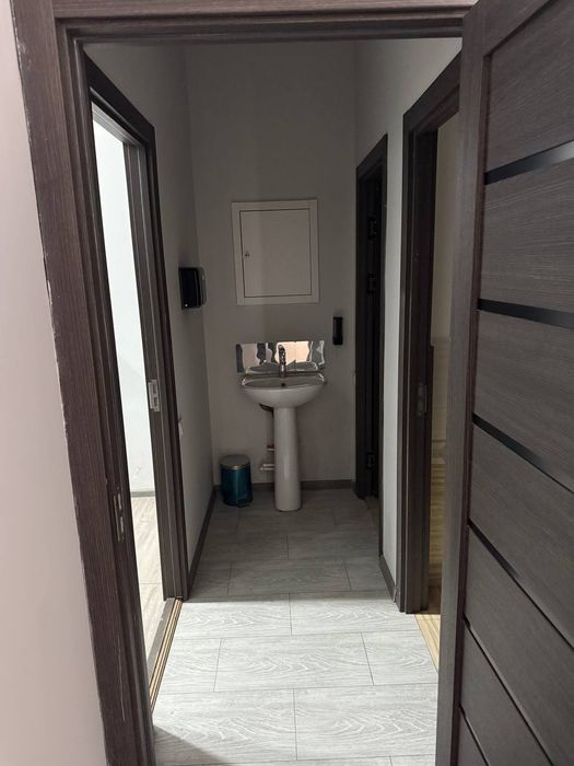 Коммерческое помещение 88 квм. Вдоль дороги. Паркентский