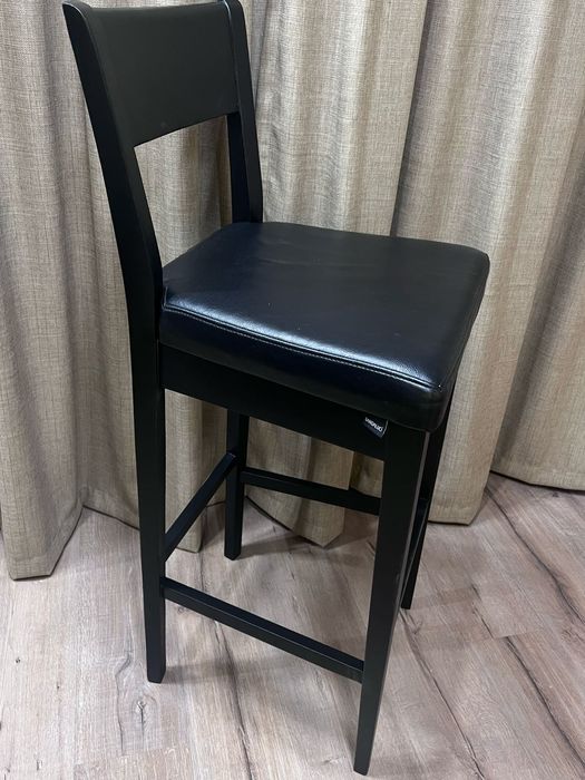 Продам барные стулья