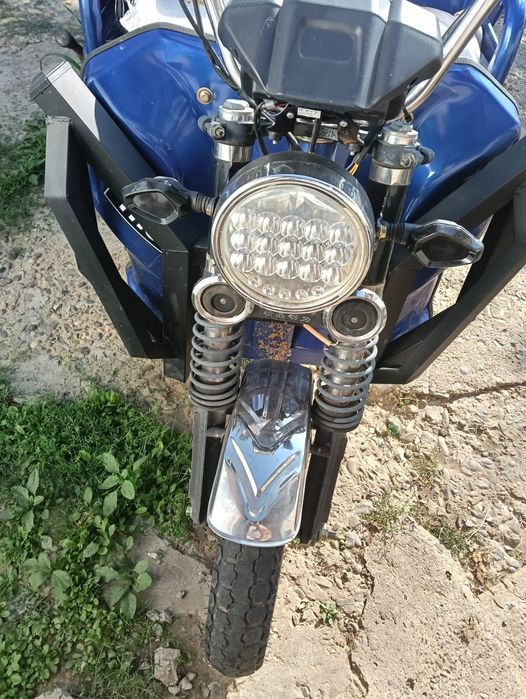 Vând Triciclu electric