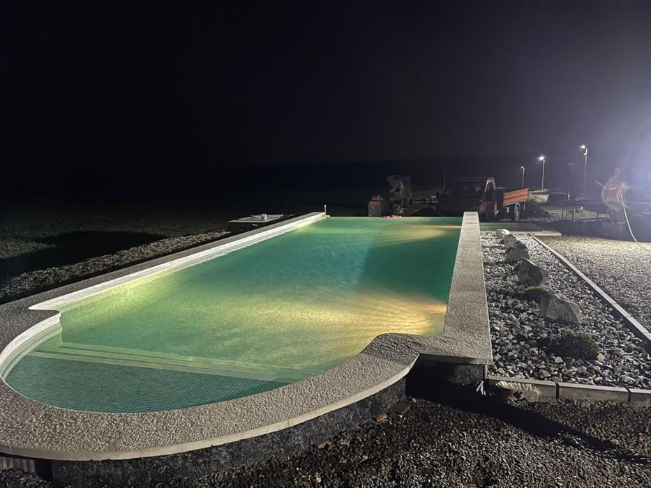 Constructi piscine !! Renovari picine , intretinere piscine