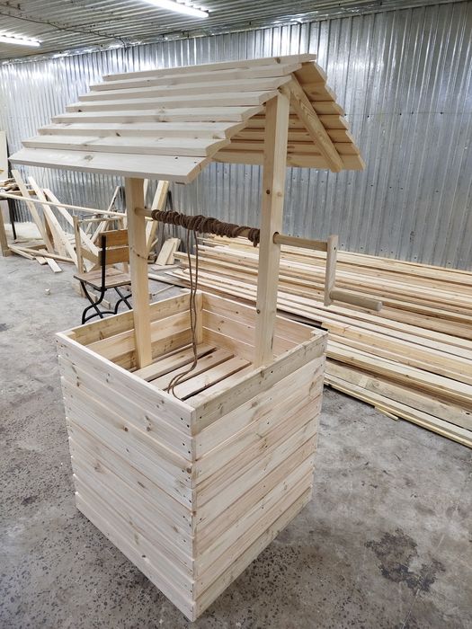 Декоративный колодец для сада