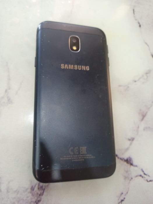 Телефон смартфон Samsung j3 2017