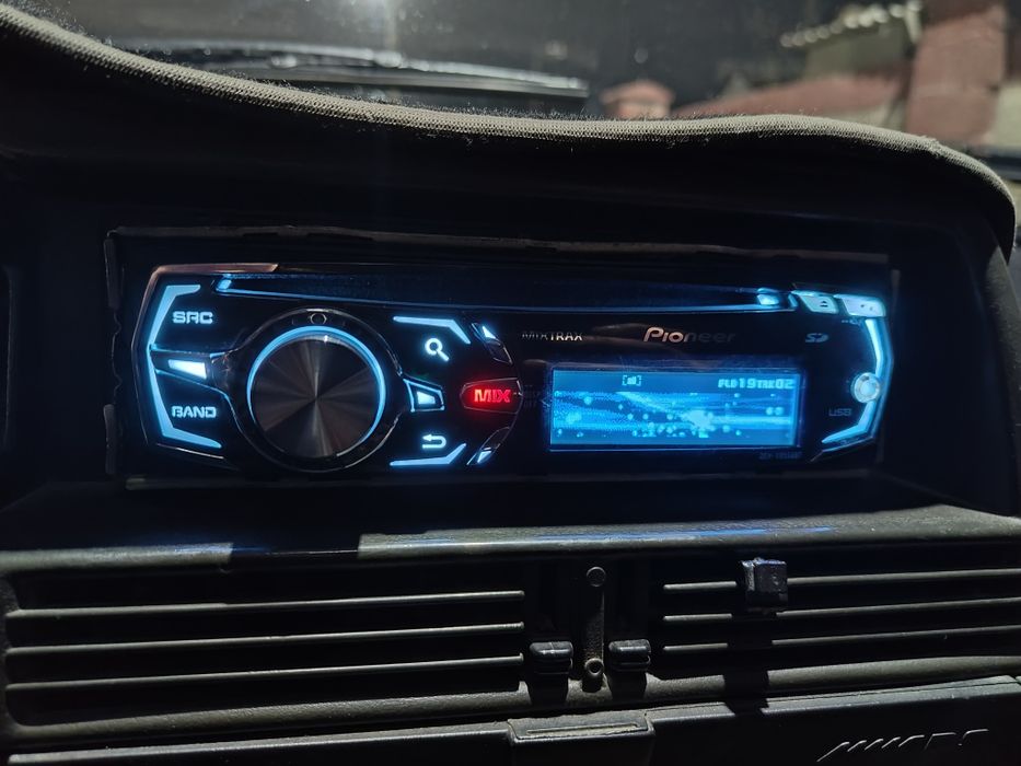 Pioneer DEH-X8550BT дельфин 8