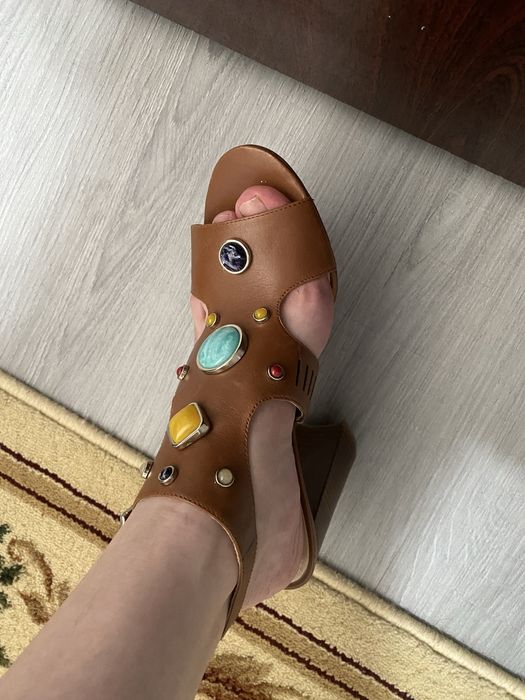 Srochna sotiladi narxi juda arzon siz kutmagan narxda atigi 169.000