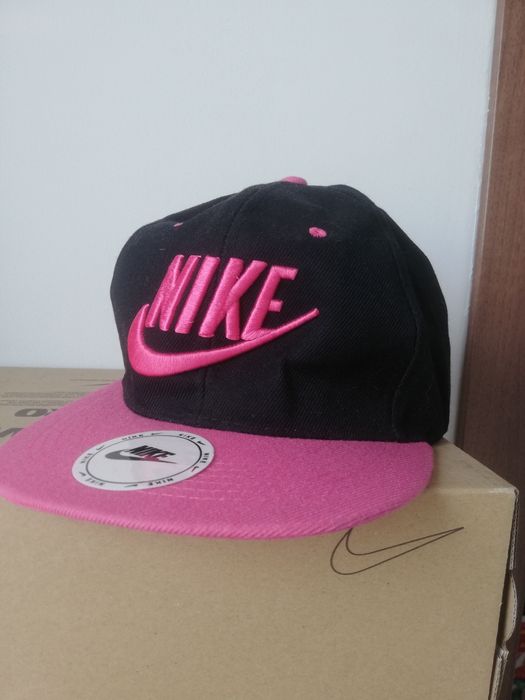 Nike, нова шапка