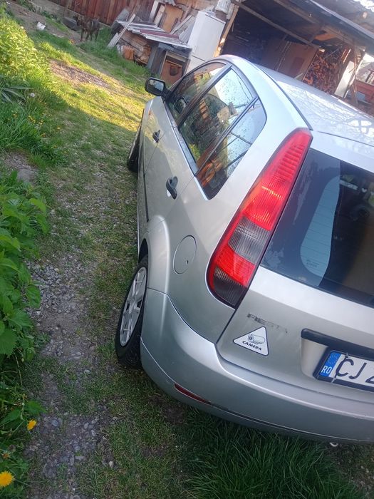 Vând Ford 13 benzină
