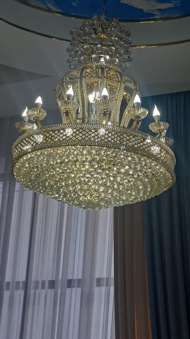 Продается люстры