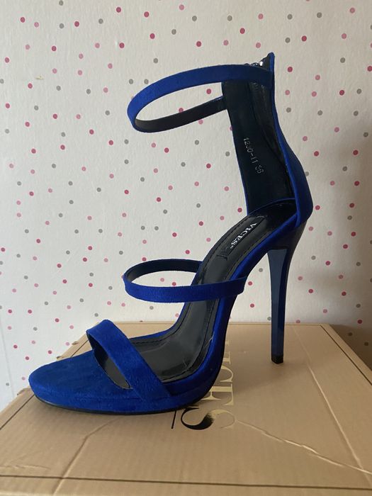 Pantofi bleumarin noi